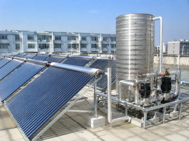 菏泽经济技术开发区商用大容量真空管太阳能热水系统